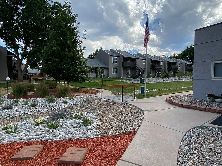 2301 E Fremont Ave #U9 — Photo 64