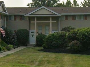 5107 Tuscarora Rd, Niagara Falls, NY 14304