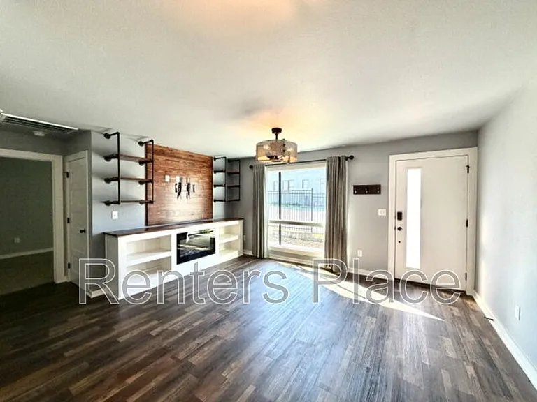 624 S Quincy Ave #2 — Photo 4