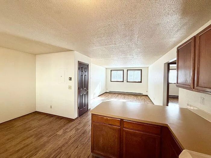 4914 Basswood Dr — Photo 8