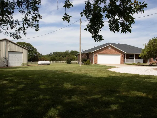 15975 Twelve Corners Rd, Garfield, AR 72732