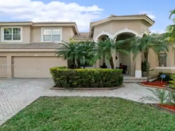 1860 NW 168th Ave, Pembroke Pines, FL 33028