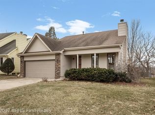 2500 Sandler Dr, Urbandale, IA 50322