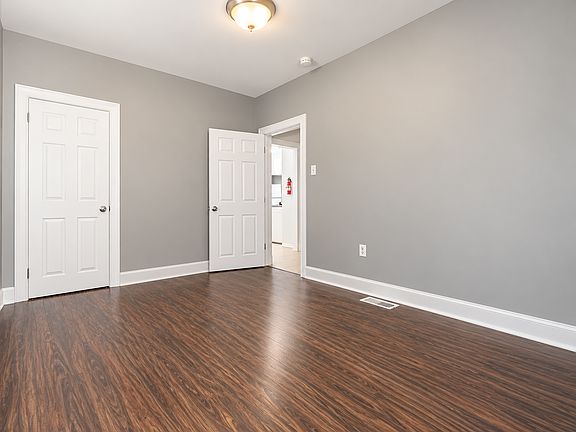 3rd image of 274 S 11th St #2