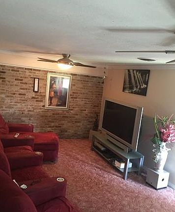 3rd image of 6360 Essex Ct
