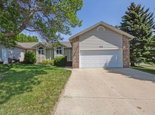 1028 Mouton Ave, Bismarck, ND 58503