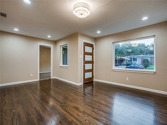 5th image of 10846 Sharondale Ln