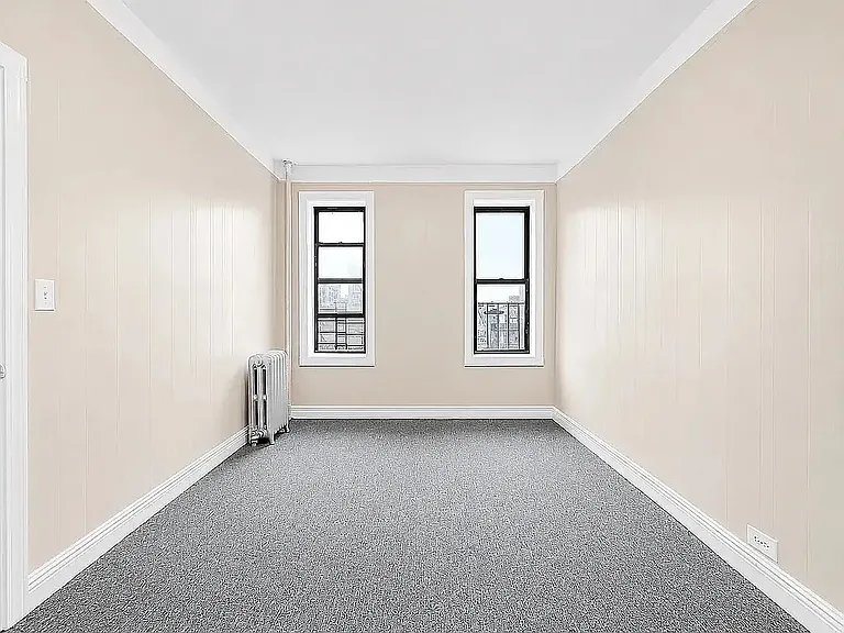 880 Bryant Ave #2C — Photo 2