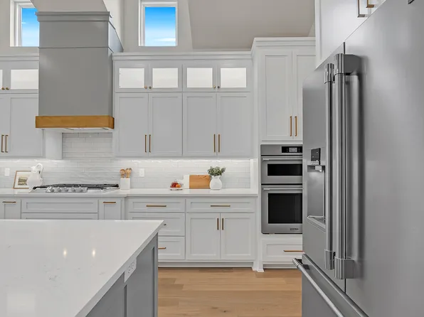 Homes Available Soon, The Fountains