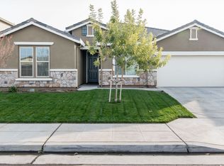 3030 N Applegate Ave, Fresno, CA 93737