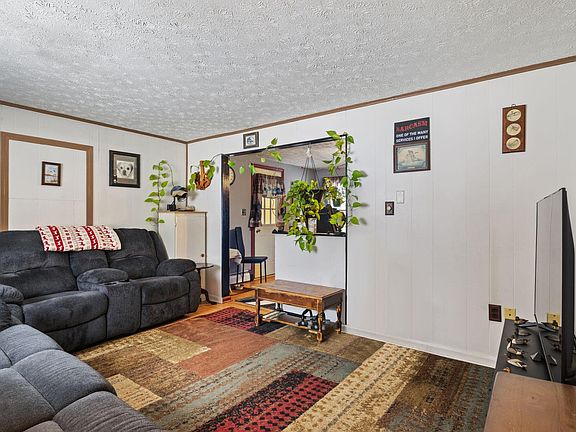 5th image of 5 Wards Pond Road