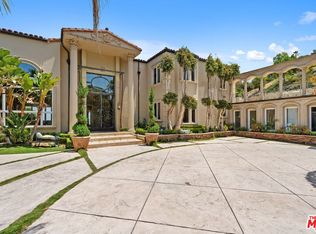 16980 Escalon Dr, Encino, CA 91436