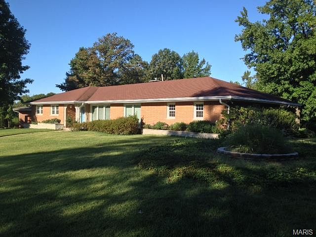 1st image of 29 Lake Pembroke Dr