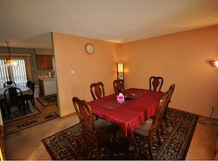 7071 Plum Dr, Urbandale, IA 50322