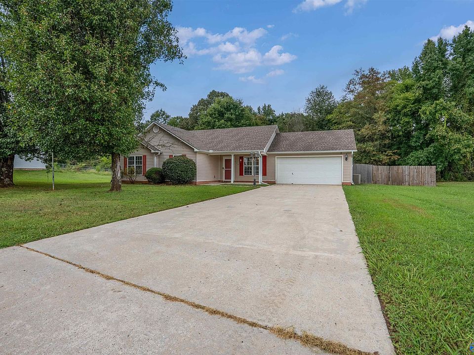 1st image of 326 Earnhardt Dr