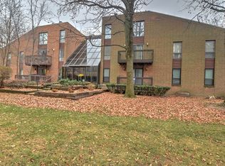 717 W Prairie Ave APT 2D, Decatur, IL 62522