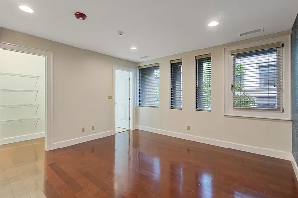 333 S Salina St #1 — Photo 15