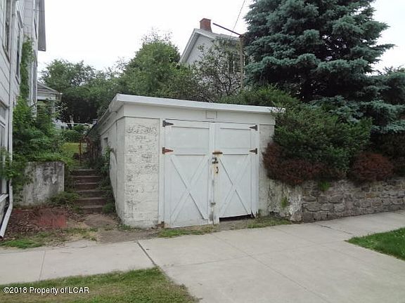 garage