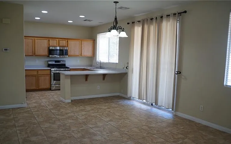 7216 Ophelia Ct — Photo 9