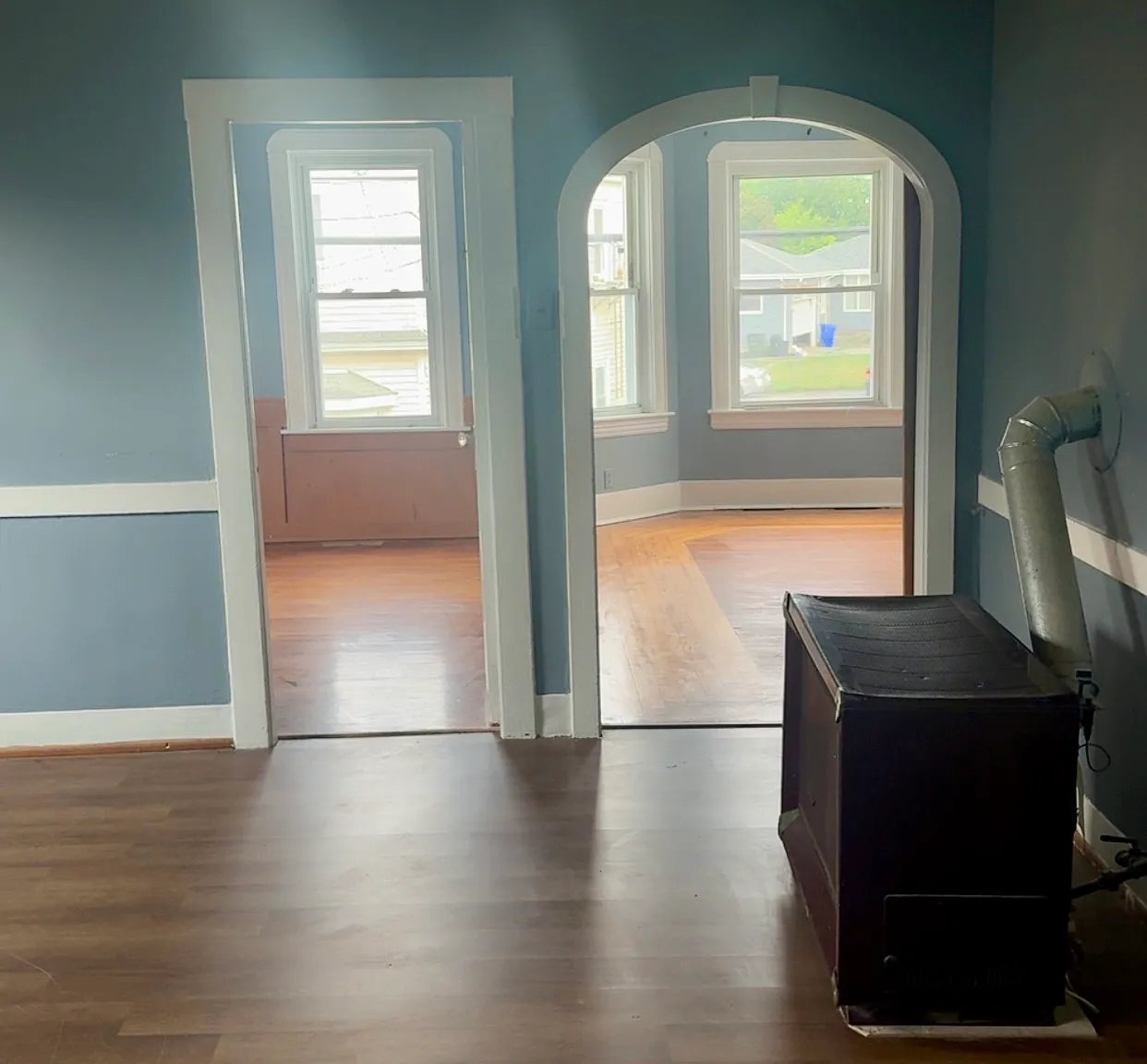 3 bed, $1,800 — Photo 2