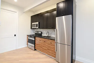 Rented by Rennit Inc.