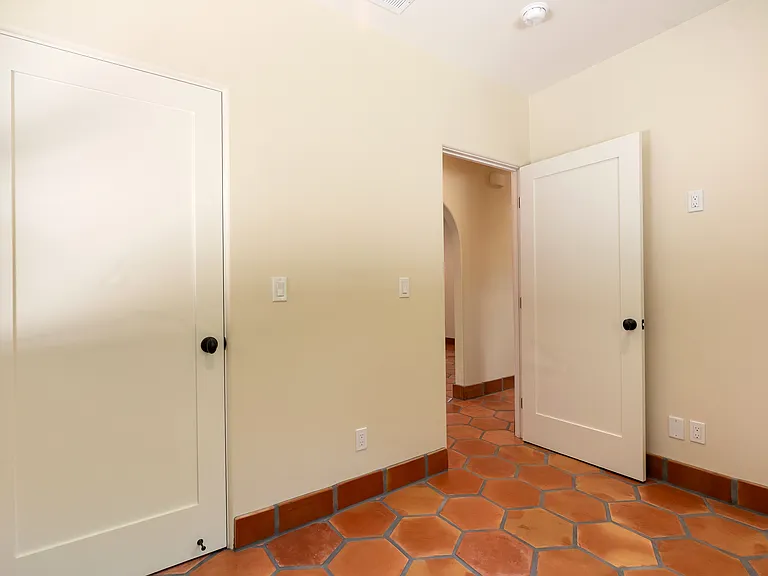 3343A Prospect Ave — Photo 18