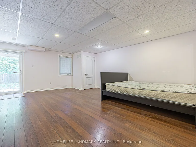 38 Romance Dr — Photo 35