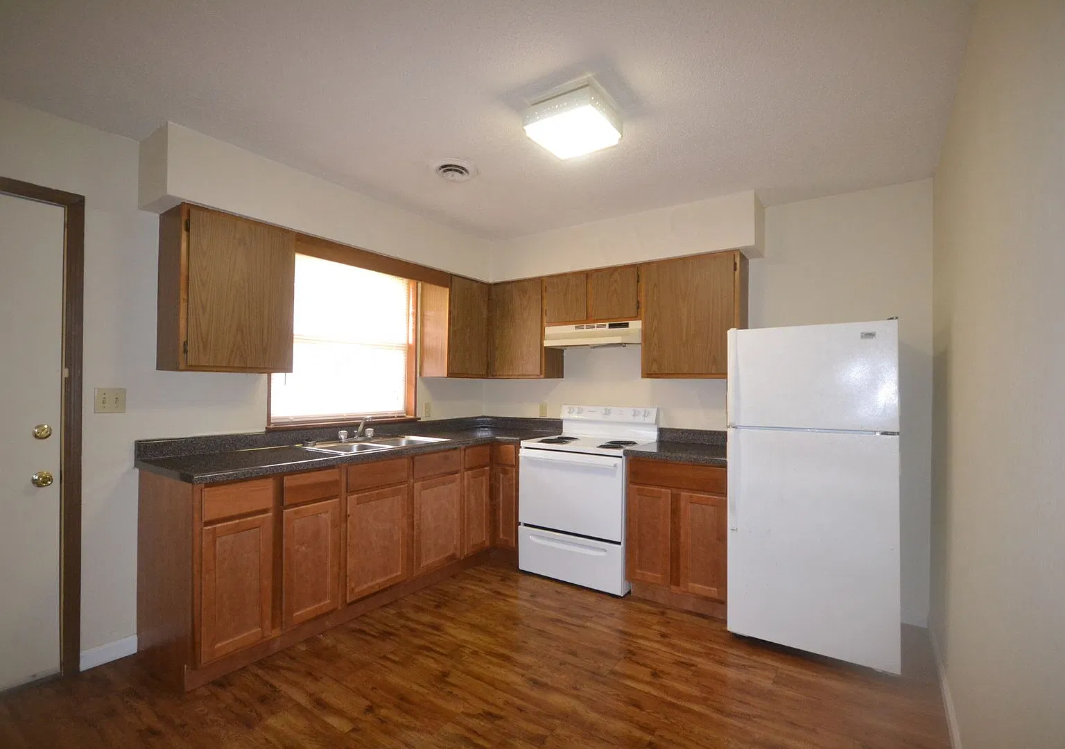 Greenfield Apartments — Photo 1