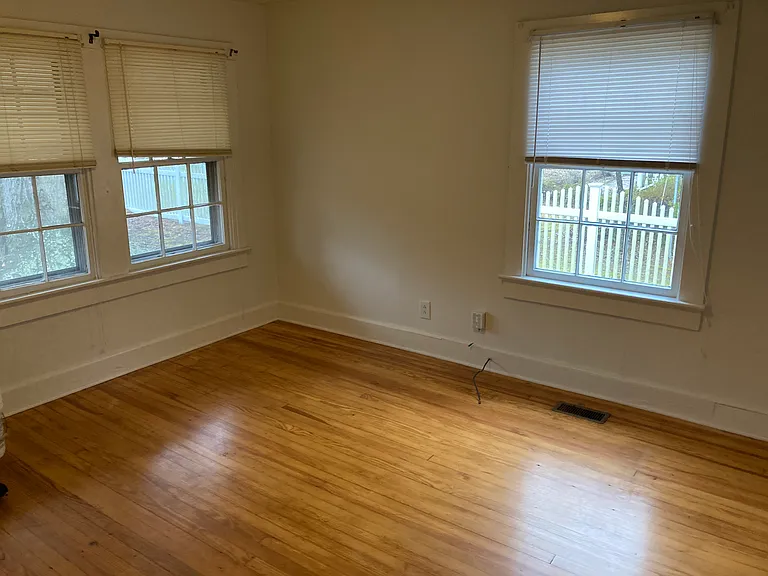 220 Todd St — Photo 11