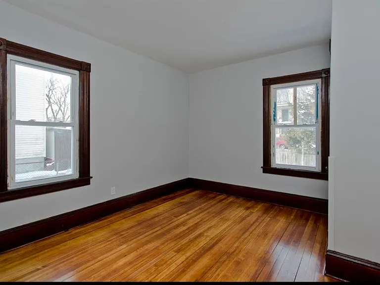 158 Walnut St #1 — Photo 3
