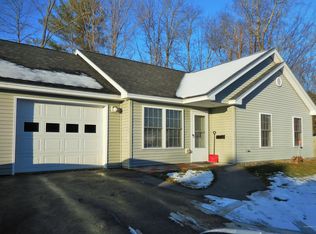 112 Elm St APT D, Newport, ME 04953