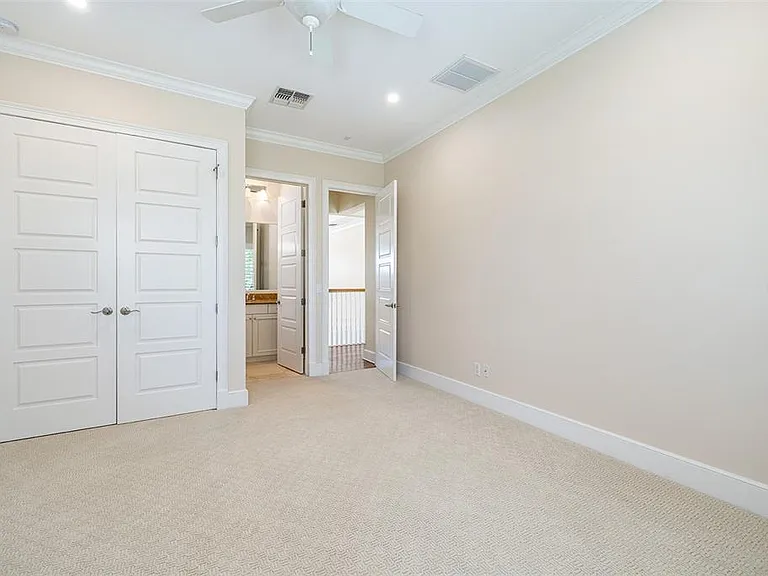 821 Bay Point Dr — Photo 41