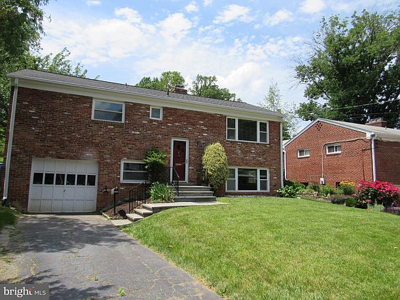 2nd image of 1212 N Quantico St