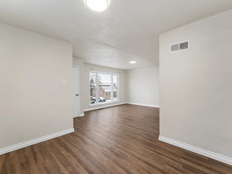 1330 Beverly Rd — Photo 5
