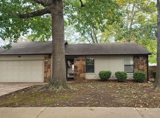 415 E Waco Pl, Broken Arrow, OK 74011