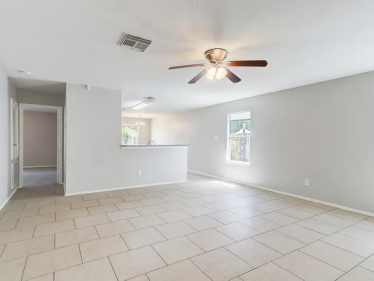 7519 Kennemer Dr — Photo 3