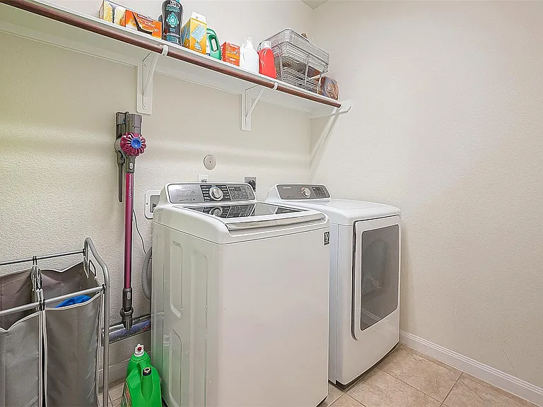 15627 Huddleston Dr — Photo 23