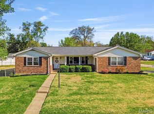 109 Baxter Acres Dr, Ballwin, MO 63011