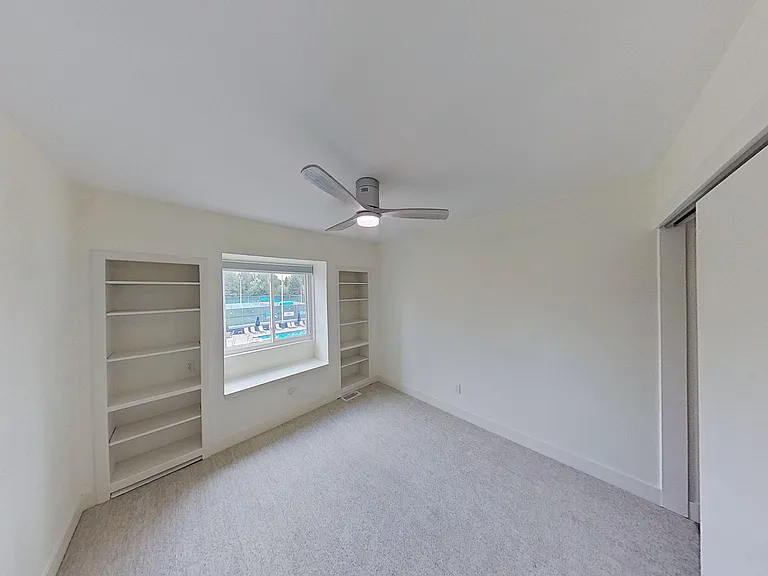 Upper Bedroom 4
