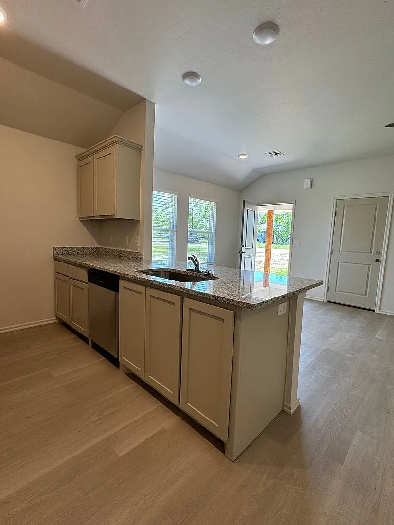 1815 Sw Jefferson Unit B - Coming Soon! — Photo 4