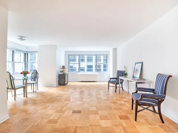 77 West 55th Street 4B image 2 of 16