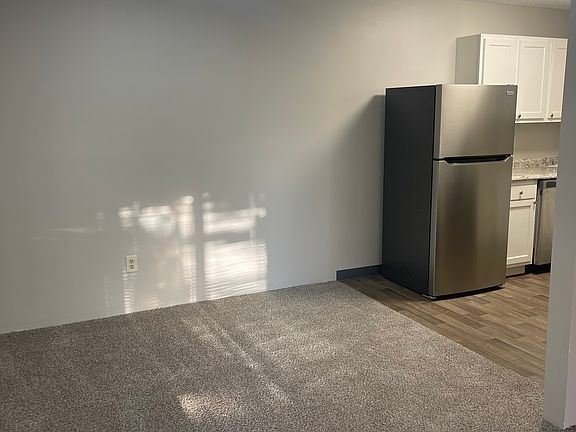 3rd image of 28 Oakhurst Dr #3