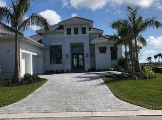 3158 Malaga Ln, Naples, FL 34114