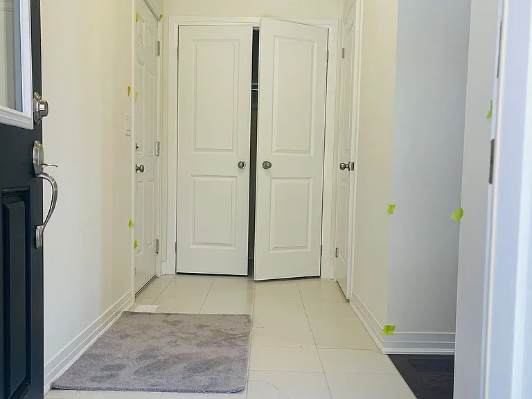35 Brixham Ln #UPPER LEVEL — Photo 4