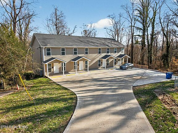 2nd image of 147 Waddell Cir