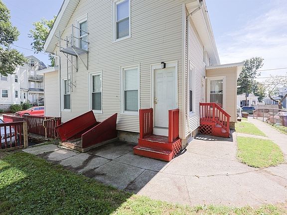 2nd image of 104 Grove St