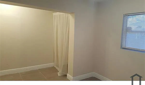 2 bed, 950 sqft, $2,500 — Photo 4