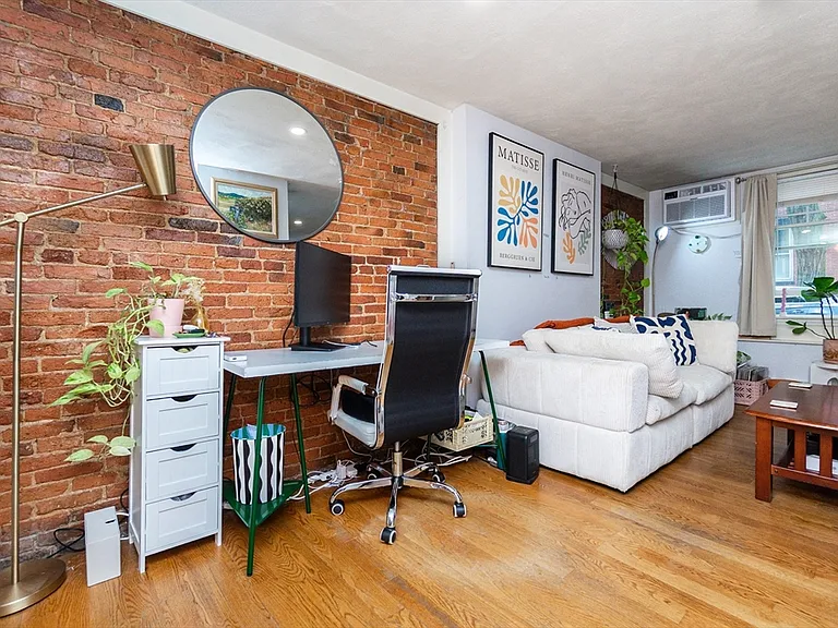 34 Washington St #1A — Photo 14