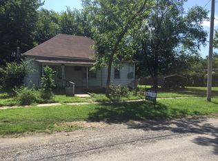 506 S Ridge St, Yates Center, KS 66783