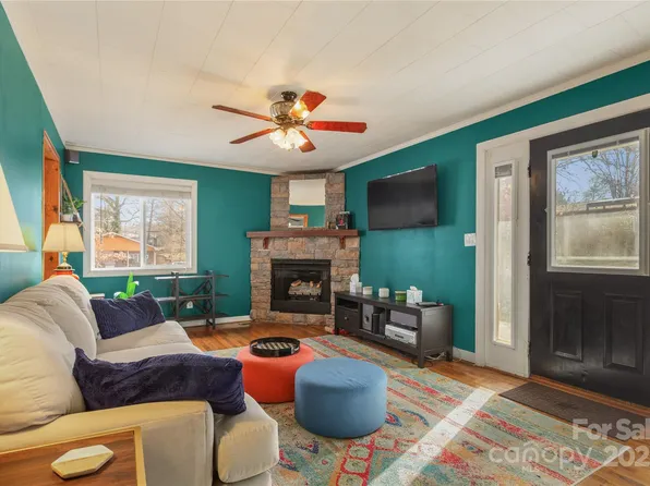 333 Oakview Park Rd, Asheville, NC 28803